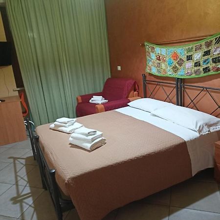 La Chiave Di Fa Bed & Breakfast Fiumicino Exterior foto